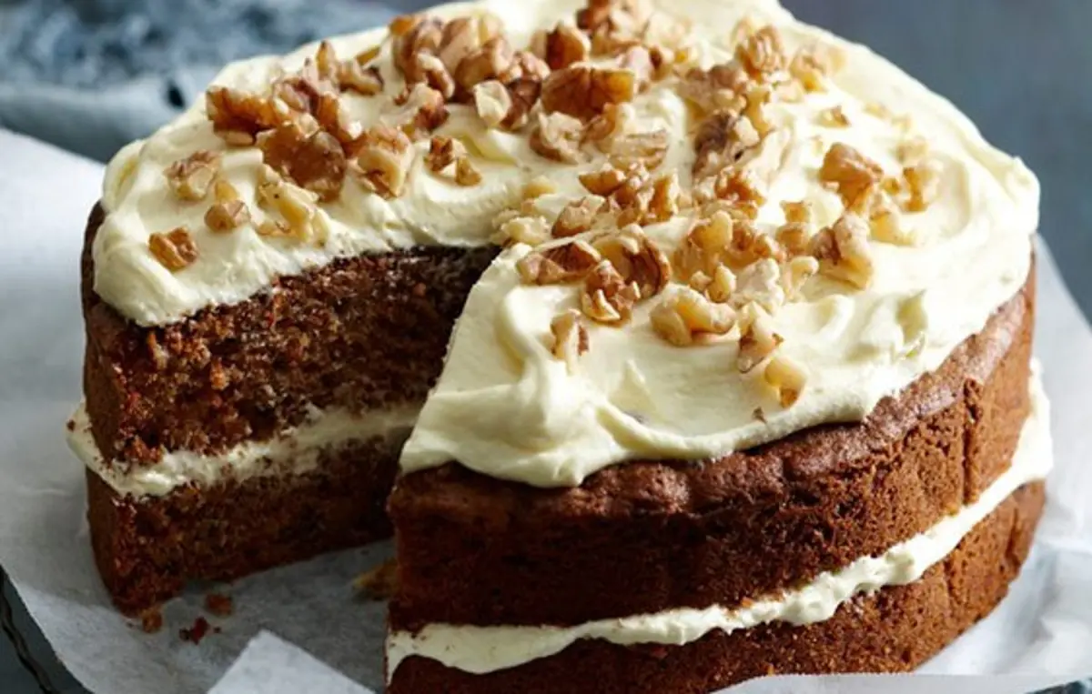 torta-de-zanahorias-nueces-y-pasas-con-queso-crema